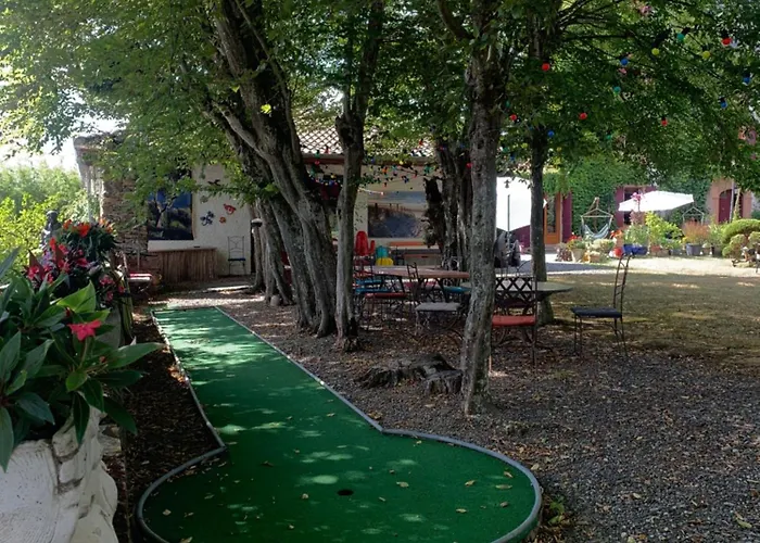 Château De Boubène Apartamento *